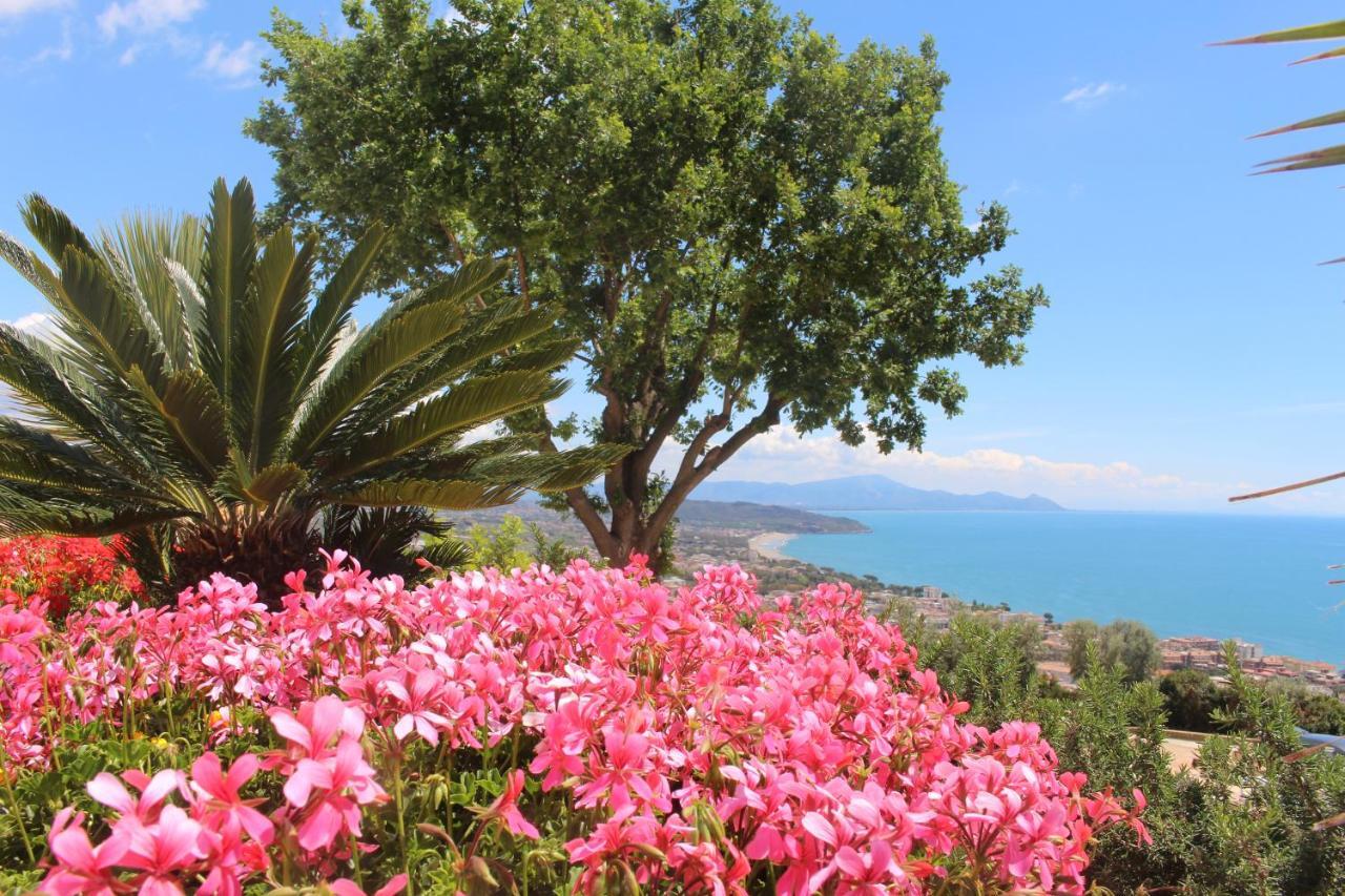 Villa Treglia B&B Formia Exterior foto